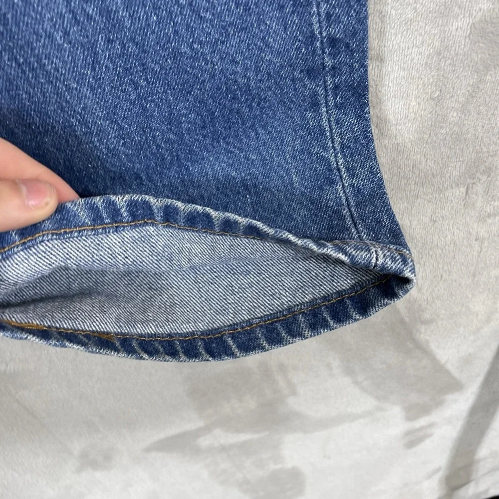 Levis item excellent